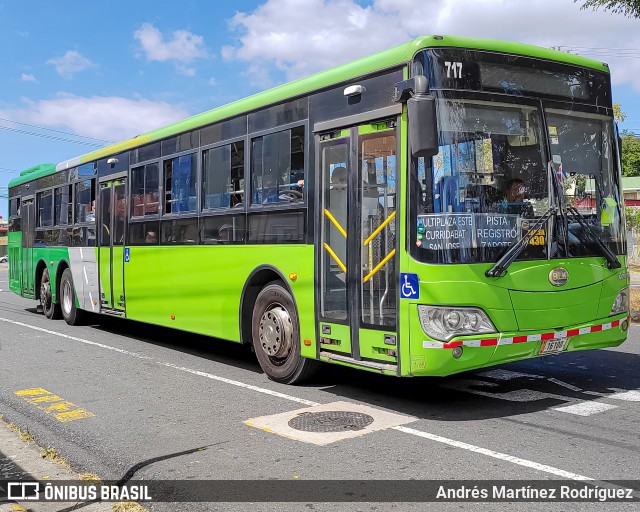 Autotransportes Raro 717 na cidade de San José, San José, Costa Rica, por Andrés Martínez Rodríguez. ID da foto: 10986070.