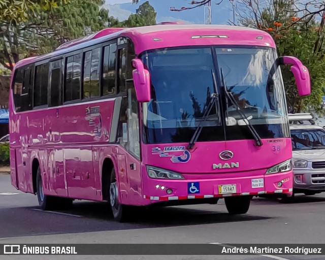 TRACOPA - Transportes Costarricenses Panameños 38 na cidade de San José, San José, Costa Rica, por Andrés Martínez Rodríguez. ID da foto: 10986309.