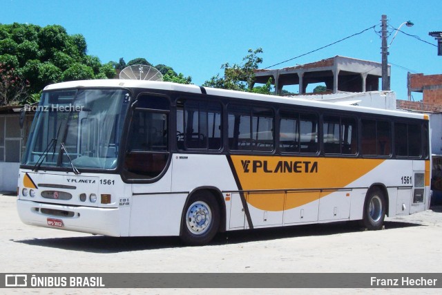 Planeta Transportes Rodoviários 1561 na cidade de Cariacica, Espírito Santo, Brasil, por Franz Hecher. ID da foto: 10985594.