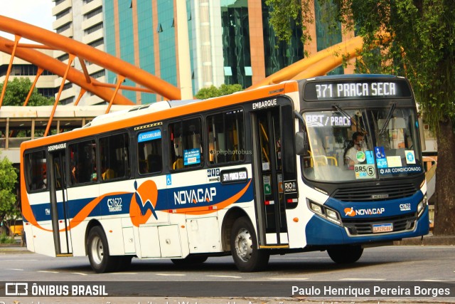 Viação Novacap C51622 na cidade de Rio de Janeiro, Rio de Janeiro, Brasil, por Paulo Henrique Pereira Borges. ID da foto: 10987594.