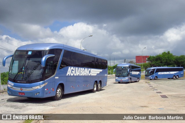 Viação Águia Branca 32220 na cidade de Aracaju, Sergipe, Brasil, por Julio Cesar  Barbosa Martins. Número da foto: #10989720.