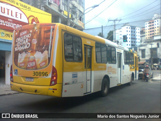 Plataforma Transportes 30896 na cidade de Salvador, Bahia, Brasil, por Mario dos Santos Nogueira Junior. Número da foto: #10990687.