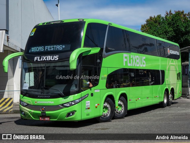 FlixBus Transporte e Tecnologia do Brasil 421905 na cidade de Rio de Janeiro, Rio de Janeiro, Brasil, por André Almeida. ID da foto: 10989843.