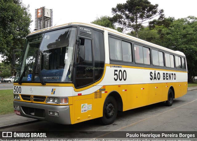 Expresso São Bento 500 na cidade de Curitiba, Paraná, Brasil, por Paulo Henrique Pereira Borges. Número da foto: #10920898.