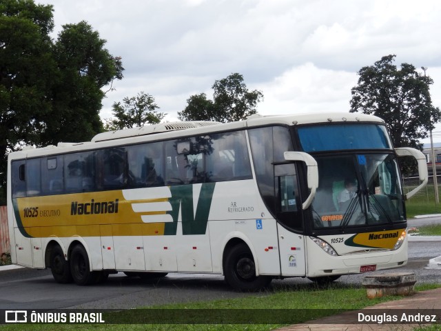 Viação Nacional 10525 na cidade de Brasília, Distrito Federal, Brasil, por Douglas Andrez. Número da foto: #10999499.