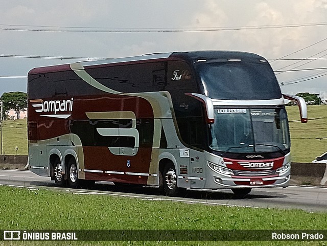 Bompani Turismo 1700 na cidade de São José dos Campos, São Paulo, Brasil, por Robson Prado. ID da foto: 10997913.