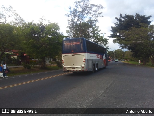 Tica Bus Transportes Internacionales Centroamericanos 141 na cidade de San Miguel, Naranjo, Alajuela, Costa Rica, por Antonio Aburto. ID da foto: 10998506.