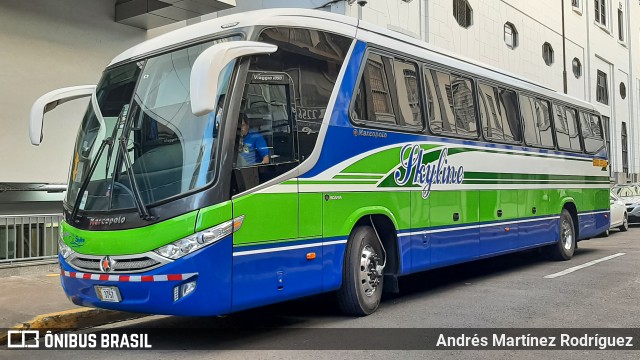 Transportes Skyline 00 na cidade de Merced, San José, San José, Costa Rica, por Andrés Martínez Rodríguez. Número da foto: #10921517.