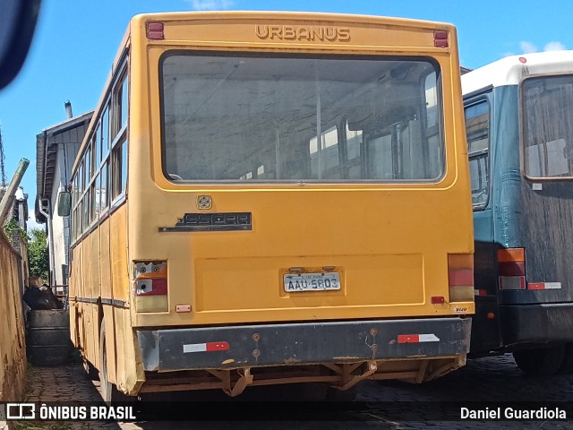 Ônibus Particulares  na cidade de São Joaquim, Santa Catarina, Brasil, por Daniel Guardiola. ID da foto: 10923533.