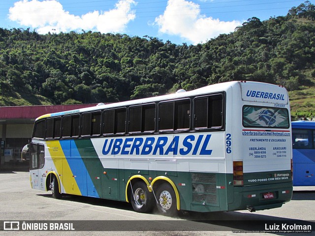 Uberbrasil Turismo 296 na cidade de Juiz de Fora, Minas Gerais, Brasil, por Luiz Krolman. ID da foto: 10923435.