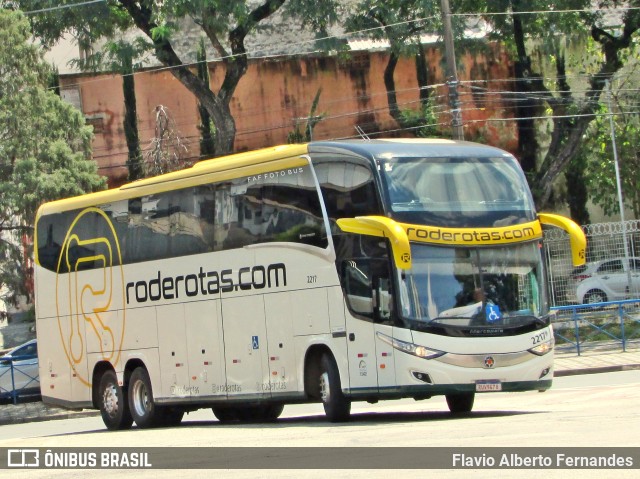 RodeRotas - Rotas de Viação do Triângulo 2217 na cidade de Sorocaba, São Paulo, Brasil, por Flavio Alberto Fernandes. ID da foto: 10921965.