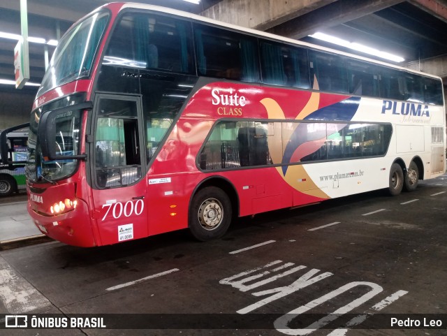 Pluma Conforto e Turismo 7000 na cidade de São Paulo, São Paulo, Brasil, por Pedro Leo. ID da foto: 10928487.