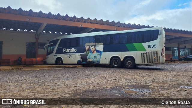 Planalto Transportes 1635 na cidade de Palmeira das Missões, Rio Grande do Sul, Brasil, por Cleiton Rasta. ID da foto: 10929087.