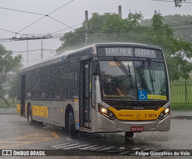 Viação Metrópole Paulista - Zona Leste 3 1074 na cidade de São Paulo, São Paulo, Brasil, por Felipe Goncalves do Vale. ID da foto: 10930509.