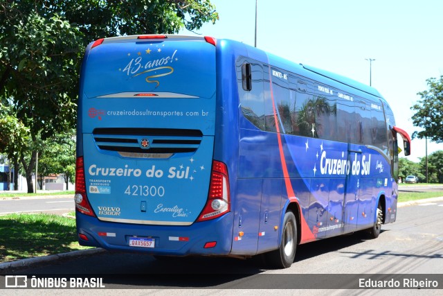 Cruzeiro do Sul Transportes 421300 na cidade de Campo Grande, Mato Grosso do Sul, Brasil, por Eduardo Ribeiro. Número da foto: #10927869.