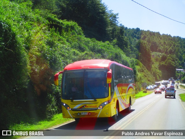 Turismo BerSur 111 na cidade de Valdivia, Valdivia, Los Ríos, Chile, por Pablo Andres Yavar Espinoza. Número da foto: #10933739.