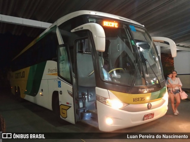 Empresa Gontijo de Transportes 18135 na cidade de Pirapora, Minas Gerais, Brasil, por Luan Pereira do Nascimento. ID da foto: 10930754.