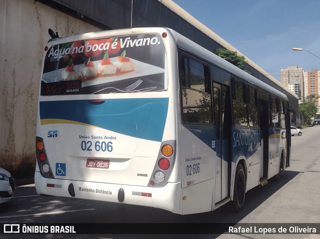 Viação Vaz 02 606 na cidade de Santo André, São Paulo, Brasil, por Rafael Lopes de Oliveira. ID da foto: 10933605.