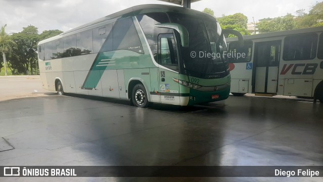 Santa Fé Transportes 092 na cidade de Formiga, Minas Gerais, Brasil, por Diego Felipe. Número da foto: #10932905.