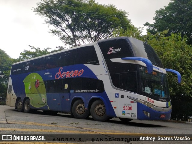 Sereno Tur 5300 na cidade de São Paulo, São Paulo, Brasil, por Andrey  Soares Vassão. Número da foto: #10935166.