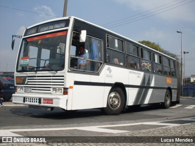 Metra - Sistema Metropolitano de Transporte 8013 na cidade de São Paulo, São Paulo, Brasil, por Lucas Mendes. Número da foto: #10937409.