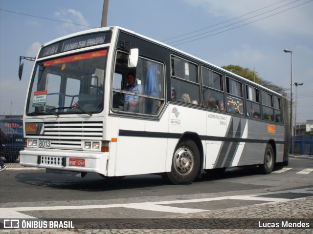 Metra - Sistema Metropolitano de Transporte 8013 na cidade de São Paulo, São Paulo, Brasil, por Lucas Mendes. ID da foto: 10937409.