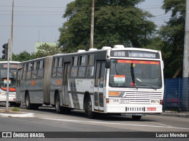 Metra - Sistema Metropolitano de Transporte 8013 na cidade de São Paulo, São Paulo, Brasil, por Lucas Mendes. ID da foto: 10937042.