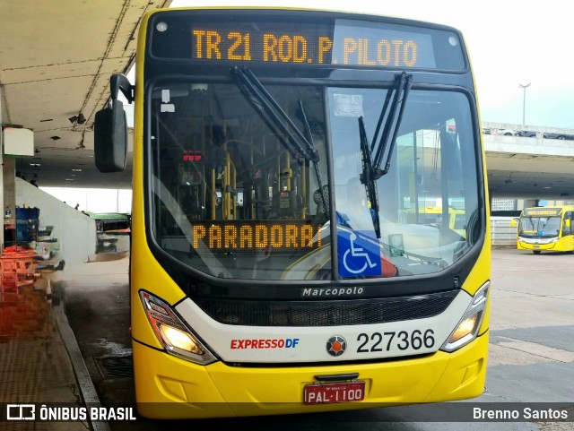 Viação Pioneira 227366 na cidade de Brasília, Distrito Federal, Brasil, por Brenno Santos. Número da foto: #10935201.