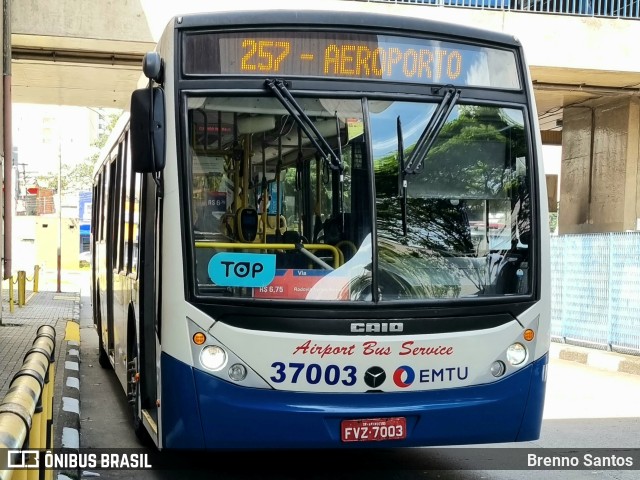 Airport Bus Service 37003 na cidade de São Paulo, São Paulo, Brasil, por Brenno Santos. ID da foto: 10939702.