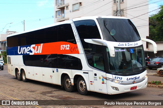 Unesul de Transportes 5712 na cidade de Lajeado, Rio Grande do Sul, Brasil, por Paulo Henrique Pereira Borges. Número da foto: #10937959.
