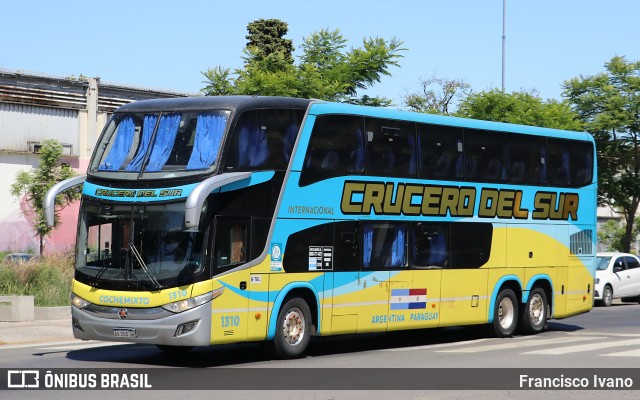 Crucero del Sur 1310 na cidade de Ciudad Autónoma de Buenos Aires, Argentina, por Francisco Ivano. ID da foto: 10939683.