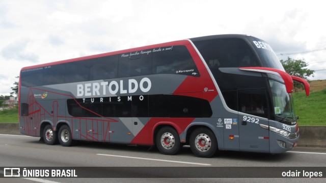 Bertoldo Turismo e Excursões 9292 na cidade de Caçapava, São Paulo, Brasil, por odair lopes. Número da foto: #11001425.