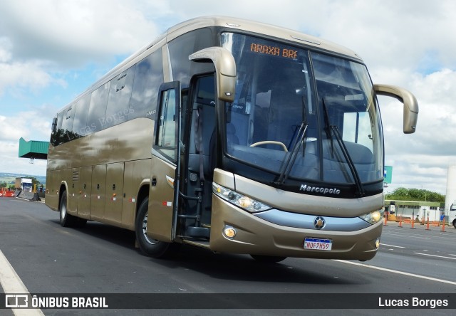 Araxá Brasil 4400 na cidade de Araguari, Minas Gerais, Brasil, por Lucas Borges . Número da foto: #11002155.