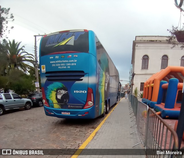 MHT Turismo 1920 na cidade de Rio Grande, Rio Grande do Sul, Brasil, por Biel Moreira. Número da foto: #11002478.