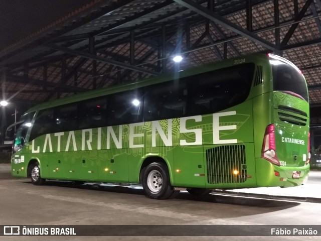 Auto Viação Catarinense 3324 na cidade de Embu das Artes, São Paulo, Brasil, por Fábio Paixão. Número da foto: #11026840.