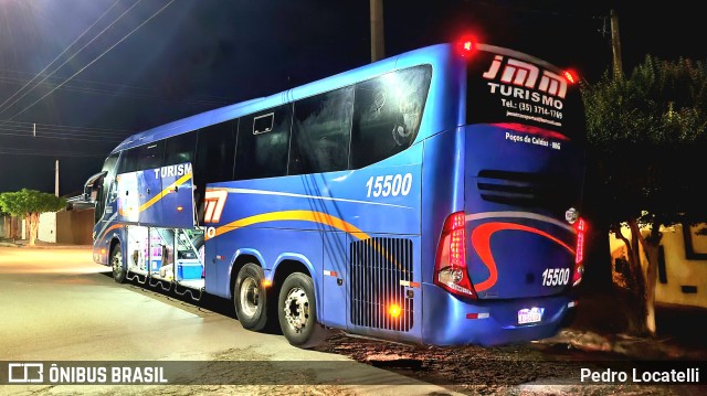 JMM Turismo 15500 na cidade de São José do Rio Pardo, São Paulo, Brasil, por Pedro Locatelli. Número da foto: #11028411.