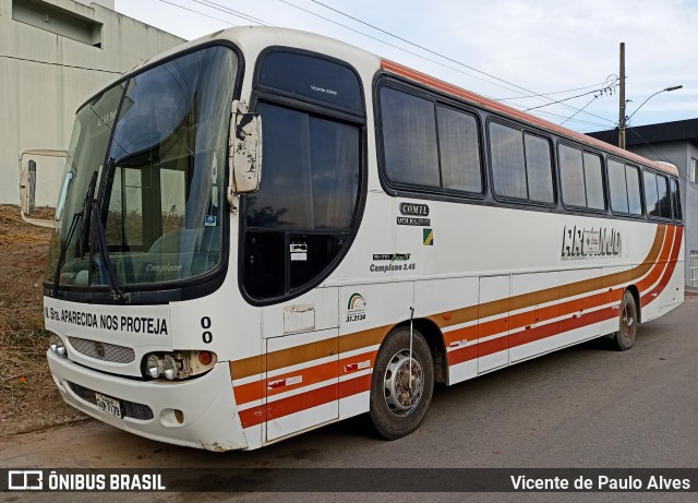 Líder Turismo 400 na cidade de Santo Antônio do Monte, Minas Gerais, Brasil, por Vicente de Paulo Alves. Número da foto: #11034187.