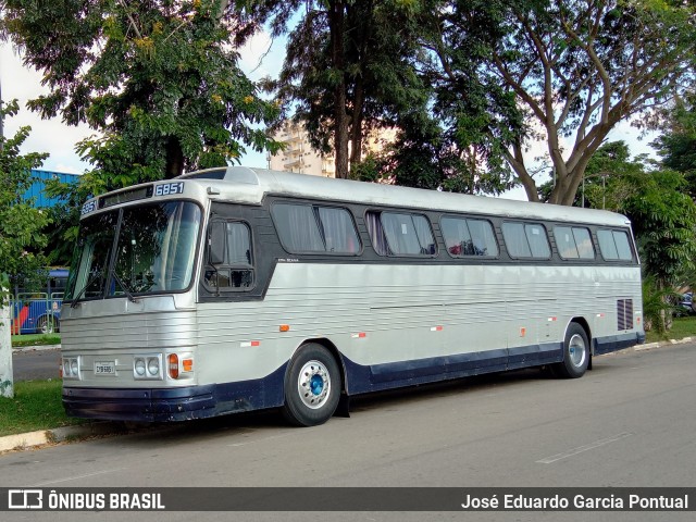 Ônibus Particulares 6851 na cidade de Monte Mor, São Paulo, Brasil, por José Eduardo Garcia Pontual. ID da foto: 11036440.