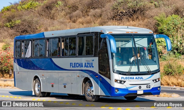 Flecha Azul 02 na cidade de Querétaro, Querétaro, México, por Fabián Reyes. ID da foto: 11035871.