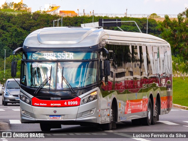 Express Transportes Urbanos Ltda 4 8999 na cidade de São Paulo, São Paulo, Brasil, por Luciano Ferreira da Silva. ID da foto: 11037525.