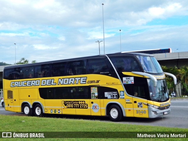 Crucero del Norte 2140 na cidade de Florianópolis, Santa Catarina, Brasil, por Matheus Vieira Mortari. Número da foto: #11039246.