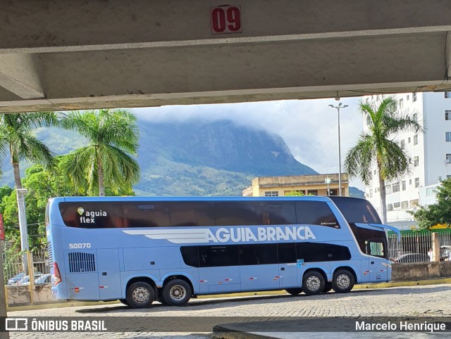 Viação Águia Branca 50070 na cidade de Governador Valadares, Minas Gerais, Brasil, por Marcelo Henrique. ID da foto: 11042431.