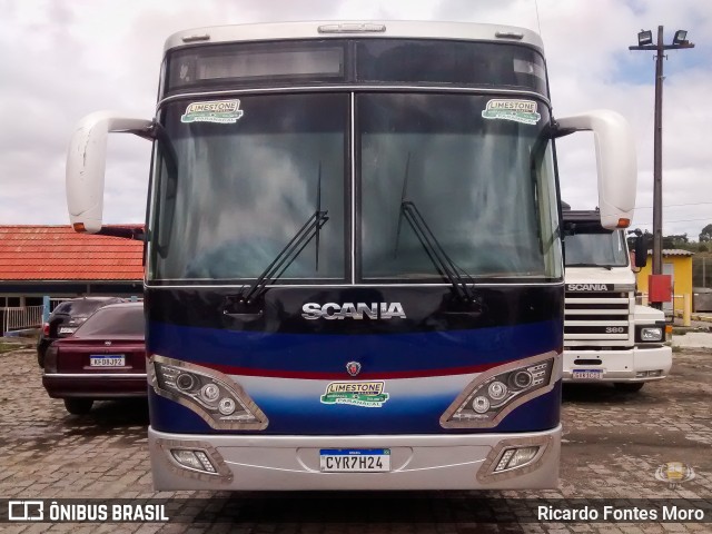 Motorhomes 7724 na cidade de Campina Grande do Sul, Paraná, Brasil, por Ricardo Fontes Moro. Número da foto: #11041554.