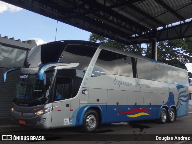 Expresso Imperial 8030 na cidade de Trindade, Goiás, Brasil, por Douglas Andrez. Número da foto: #11042729.
