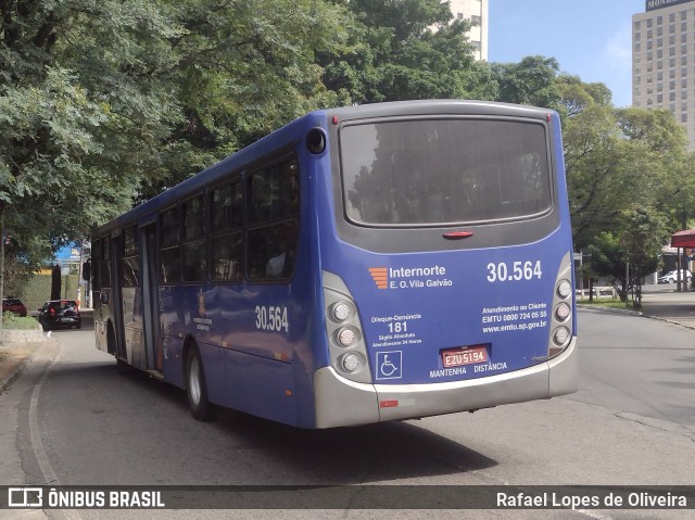 Empresa de Ônibus Vila Galvão 30.564 na cidade de Guarulhos, São Paulo, Brasil, por Rafael Lopes de Oliveira. Número da foto: #11044568.