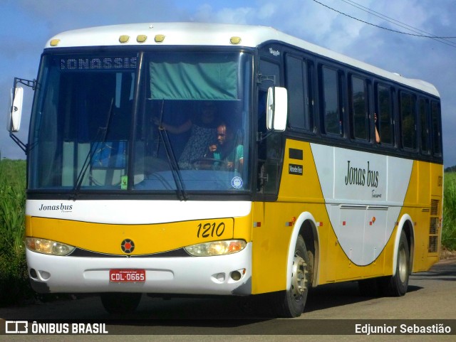 Jonas Bus 1210 na cidade de Paudalho, Pernambuco, Brasil, por Edjunior Sebastião. Número da foto: #11045293.