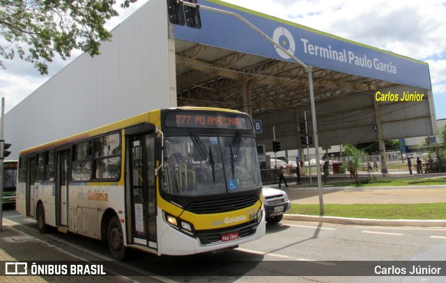 HP Transportes Coletivos 20084 na cidade de Goiânia, Goiás, Brasil, por Carlos Júnior. Número da foto: #11044214.