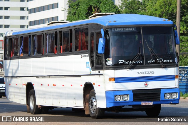 Ônibus Particulares 9J43 na cidade de Ananindeua, Pará, Brasil, por Fabio Soares. Número da foto: #11048356.