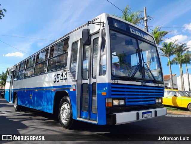 Ônibus Particulares 3544 na cidade de Santa Rita do Passa Quatro, São Paulo, Brasil, por Jefferson Luiz. Número da foto: #11046936.