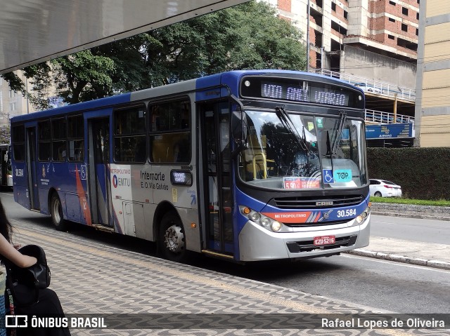 Empresa de Ônibus Vila Galvão 30.584 na cidade de Guarulhos, São Paulo, Brasil, por Rafael Lopes de Oliveira. ID da foto: 11047022.